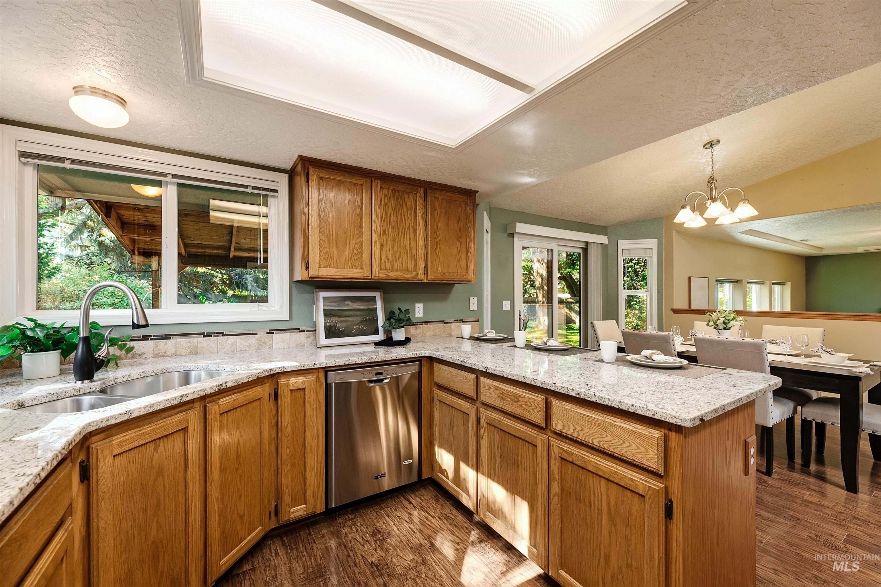 6071 N Drake Way, Garden City, Idaho 83714, 4 Bedrooms, 3 Bathrooms, Residential For Sale, Price $684,900,MLS 99002412