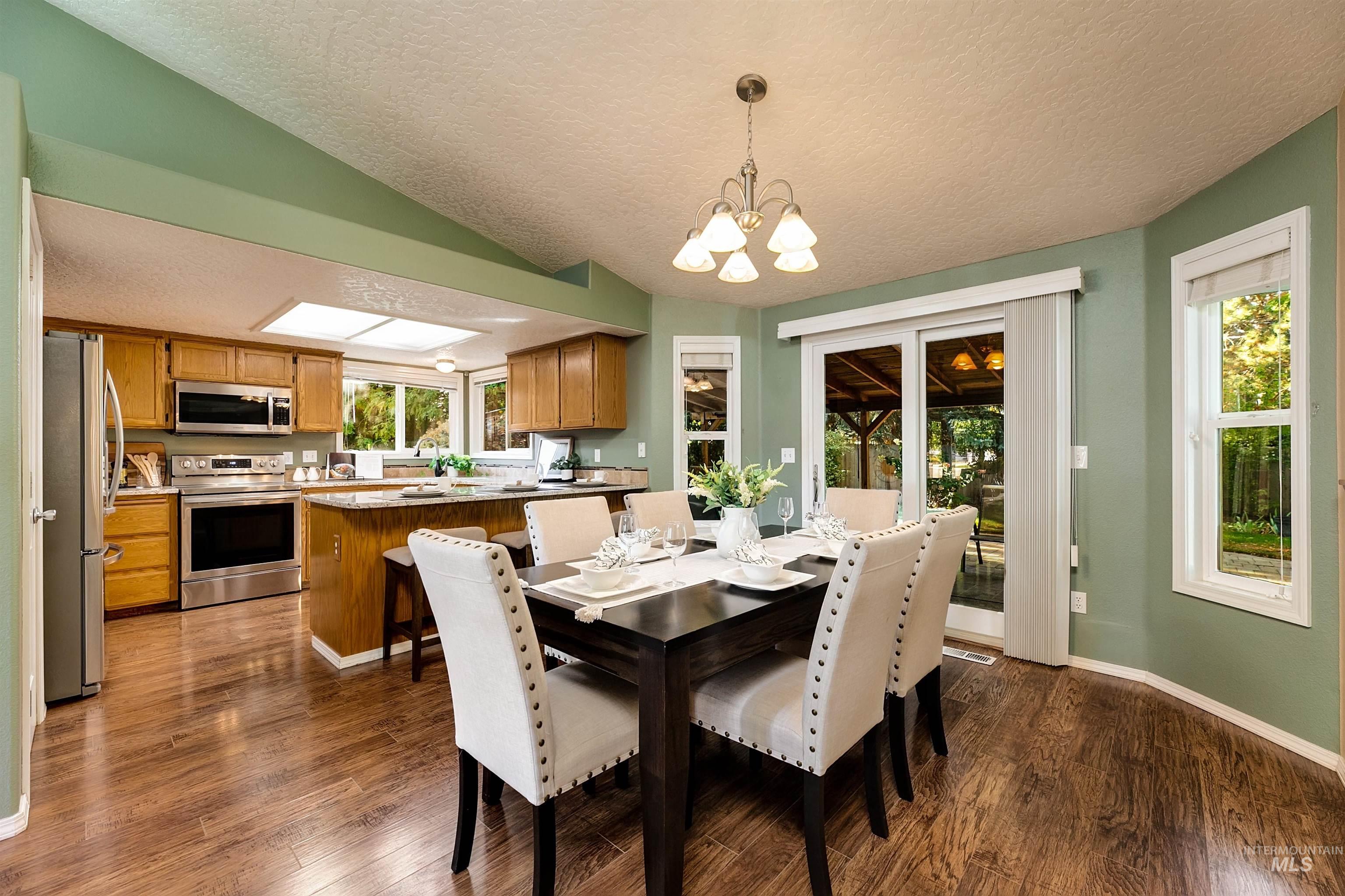 6071 N Drake Way, Garden City, Idaho 83714, 4 Bedrooms, 3 Bathrooms, Residential For Sale, Price $684,900,MLS 99002412