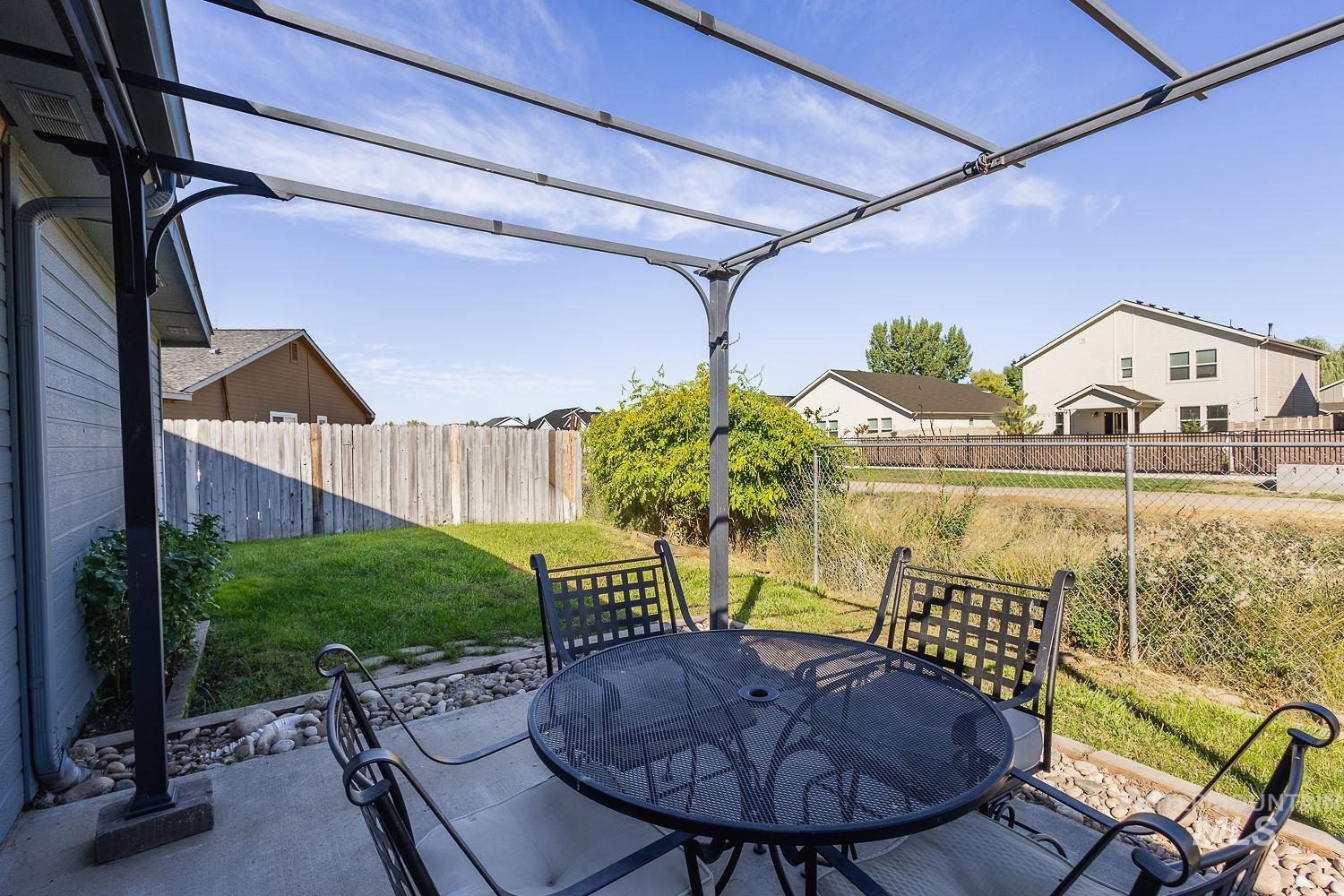 10928 W Hazelwood Dr, Star, Idaho 83669, 3 Bedrooms, 2 Bathrooms, Residential For Sale, Price $399,000,MLS 99002414