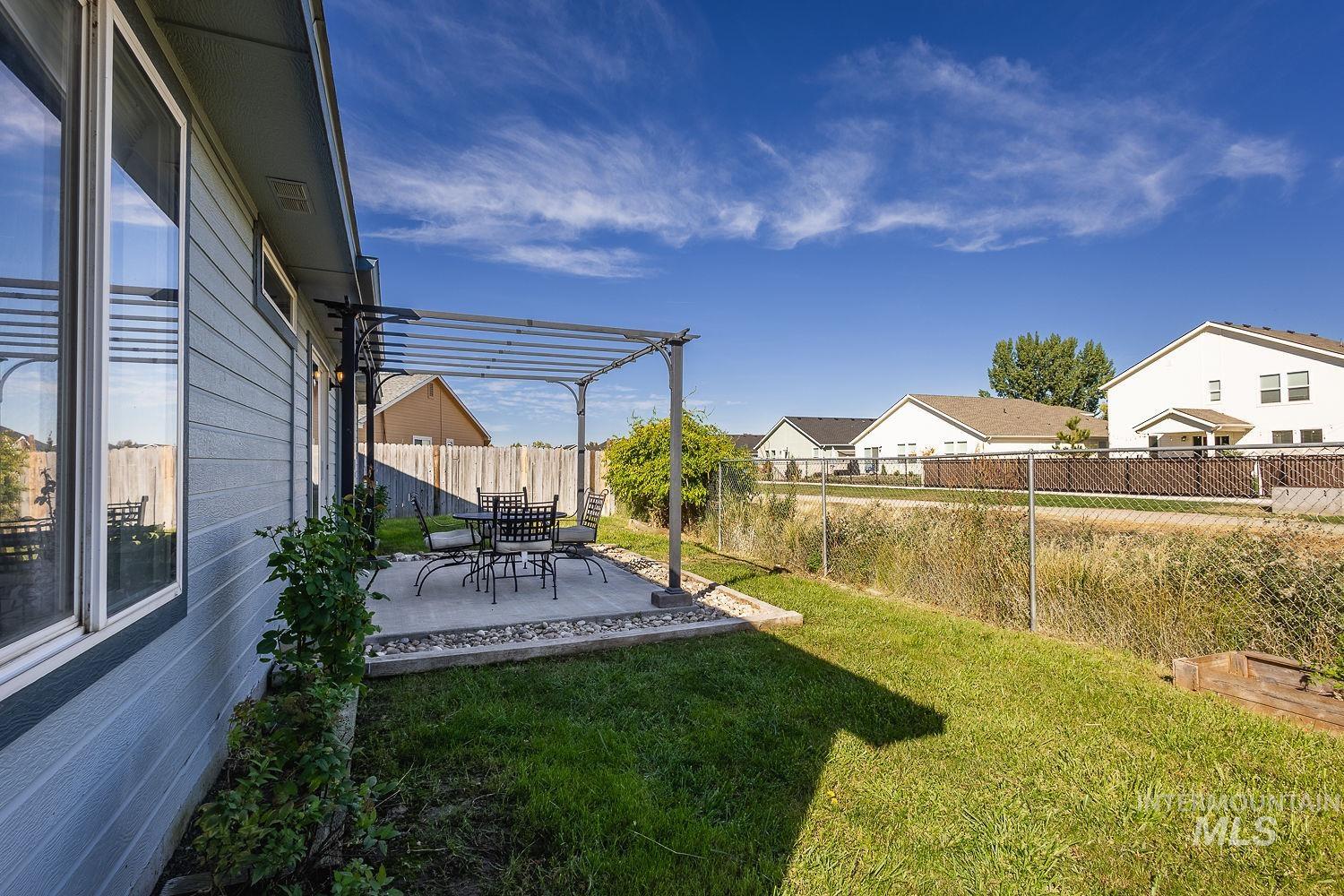 10928 W Hazelwood Dr, Star, Idaho 83669, 3 Bedrooms, 2 Bathrooms, Residential For Sale, Price $399,000,MLS 99002414