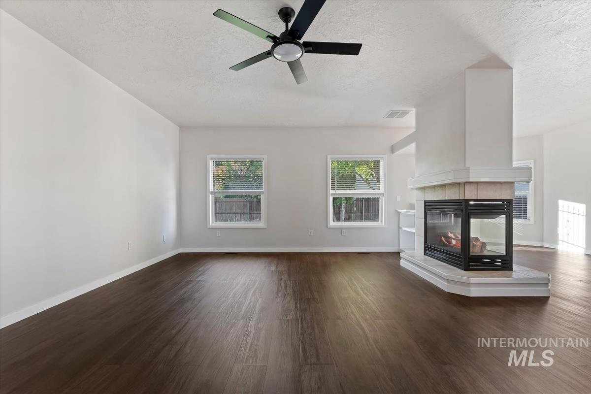 1823 E Summercove Dr, Meridian, Idaho 83646, 3 Bedrooms, 2 Bathrooms, Residential For Sale, Price $569,999,MLS 99002415