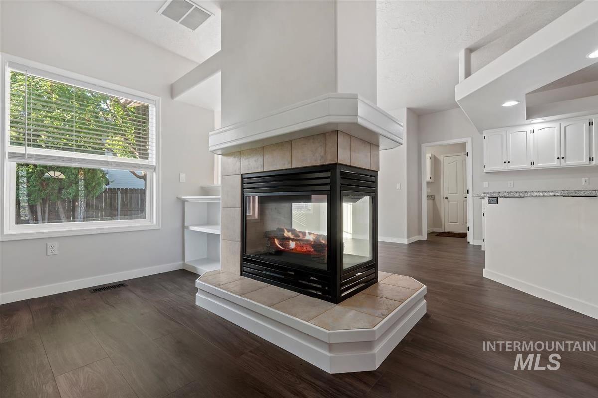 1823 E Summercove Dr, Meridian, Idaho 83646, 3 Bedrooms, 2 Bathrooms, Residential For Sale, Price $569,999,MLS 99002415