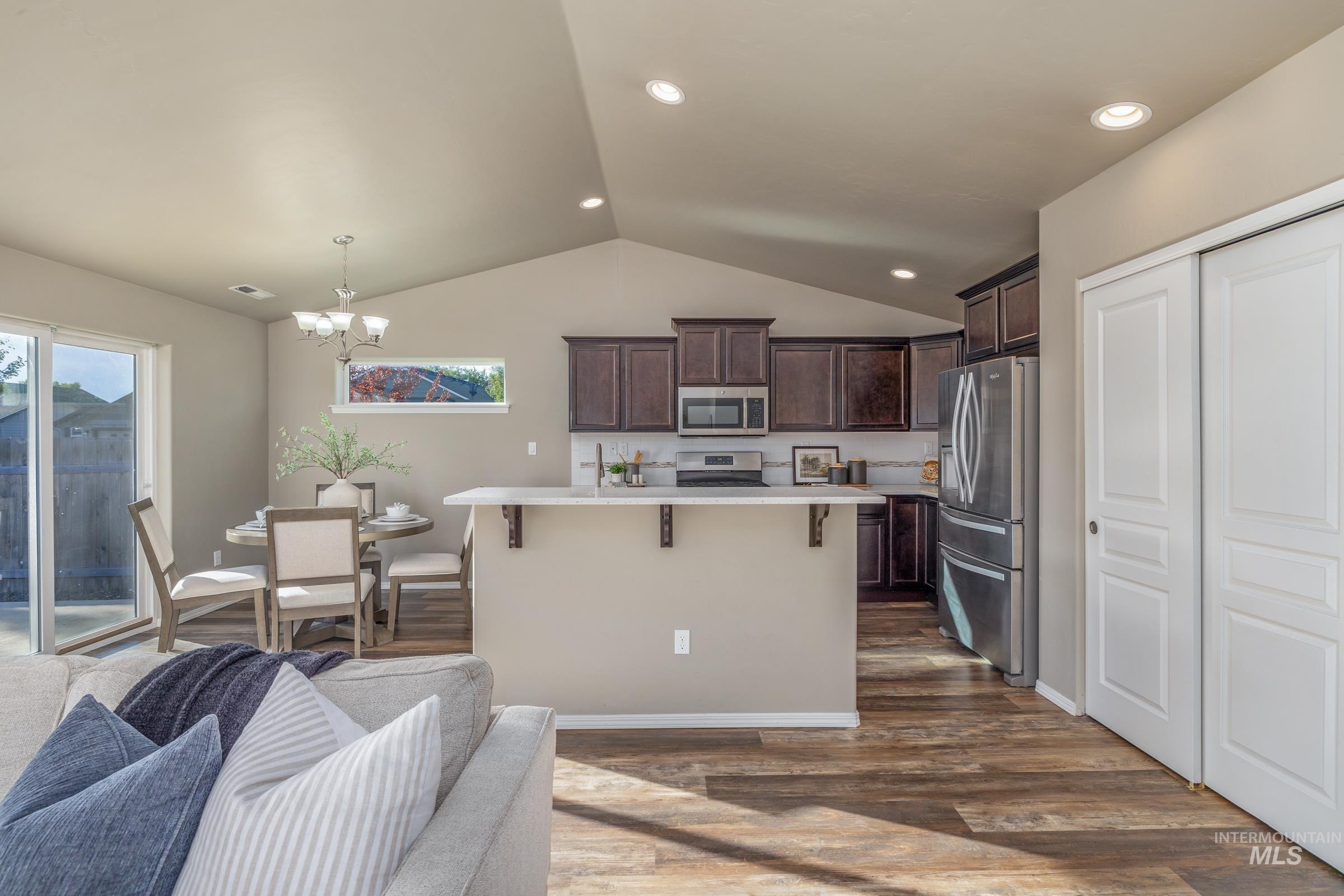 6334 S Kelso Way, Boise, Idaho 83709, 3 Bedrooms, 2 Bathrooms, Residential For Sale, Price $424,900,MLS 99002416