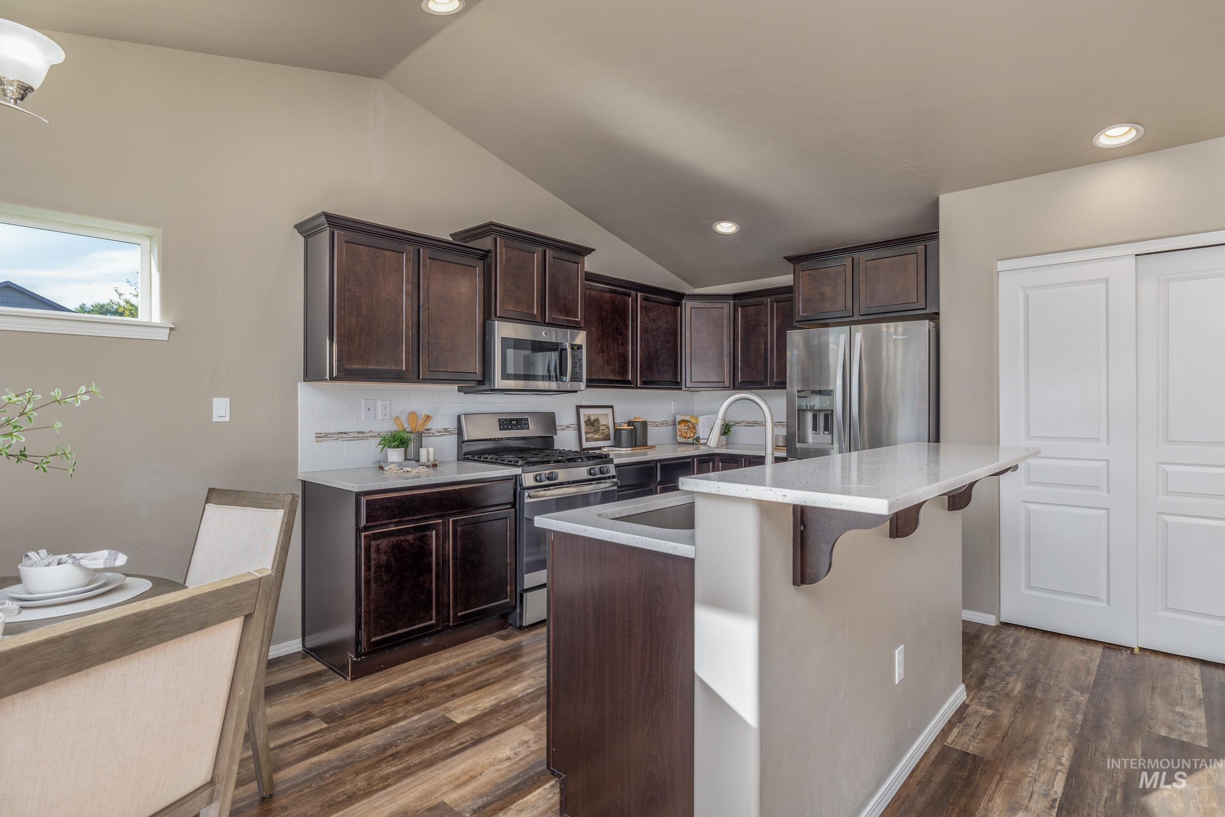 6334 S Kelso Way, Boise, Idaho 83709, 3 Bedrooms, 2 Bathrooms, Residential For Sale, Price $424,900,MLS 99002416