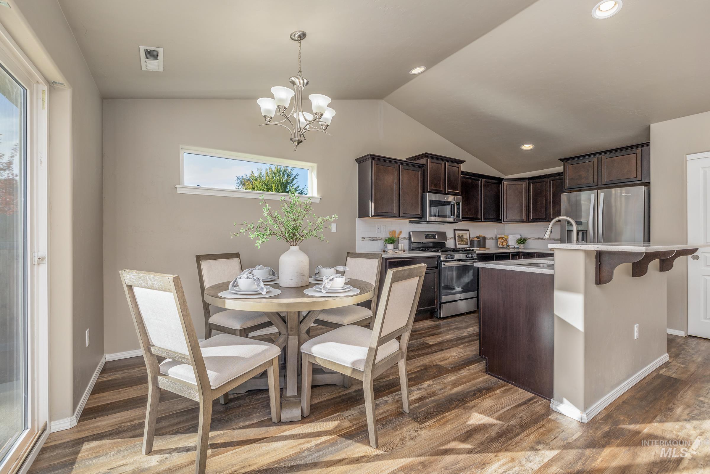 6334 S Kelso Way, Boise, Idaho 83709, 3 Bedrooms, 2 Bathrooms, Residential For Sale, Price $424,900,MLS 99002416