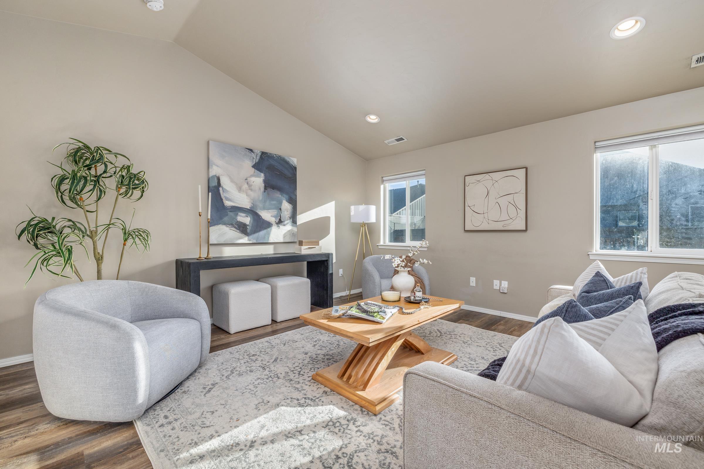 6334 S Kelso Way, Boise, Idaho 83709, 3 Bedrooms, 2 Bathrooms, Residential For Sale, Price $424,900,MLS 99002416