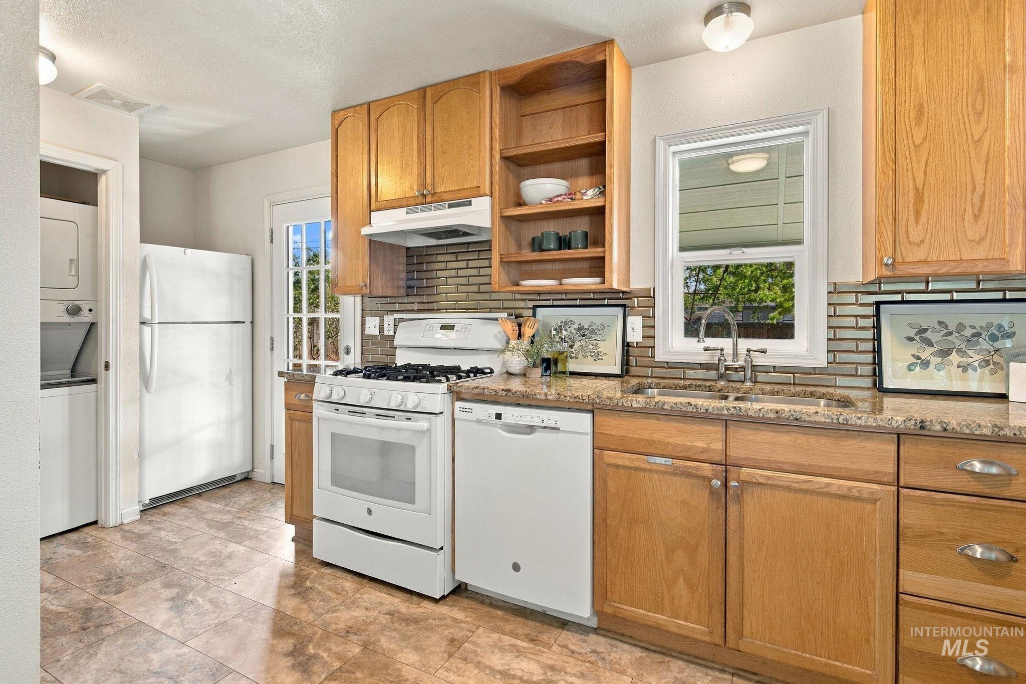 203 E Melrose St, Boise, Idaho 83706, 3 Bedrooms, 2 Bathrooms, Residential For Sale, Price $419,900,MLS 99002417