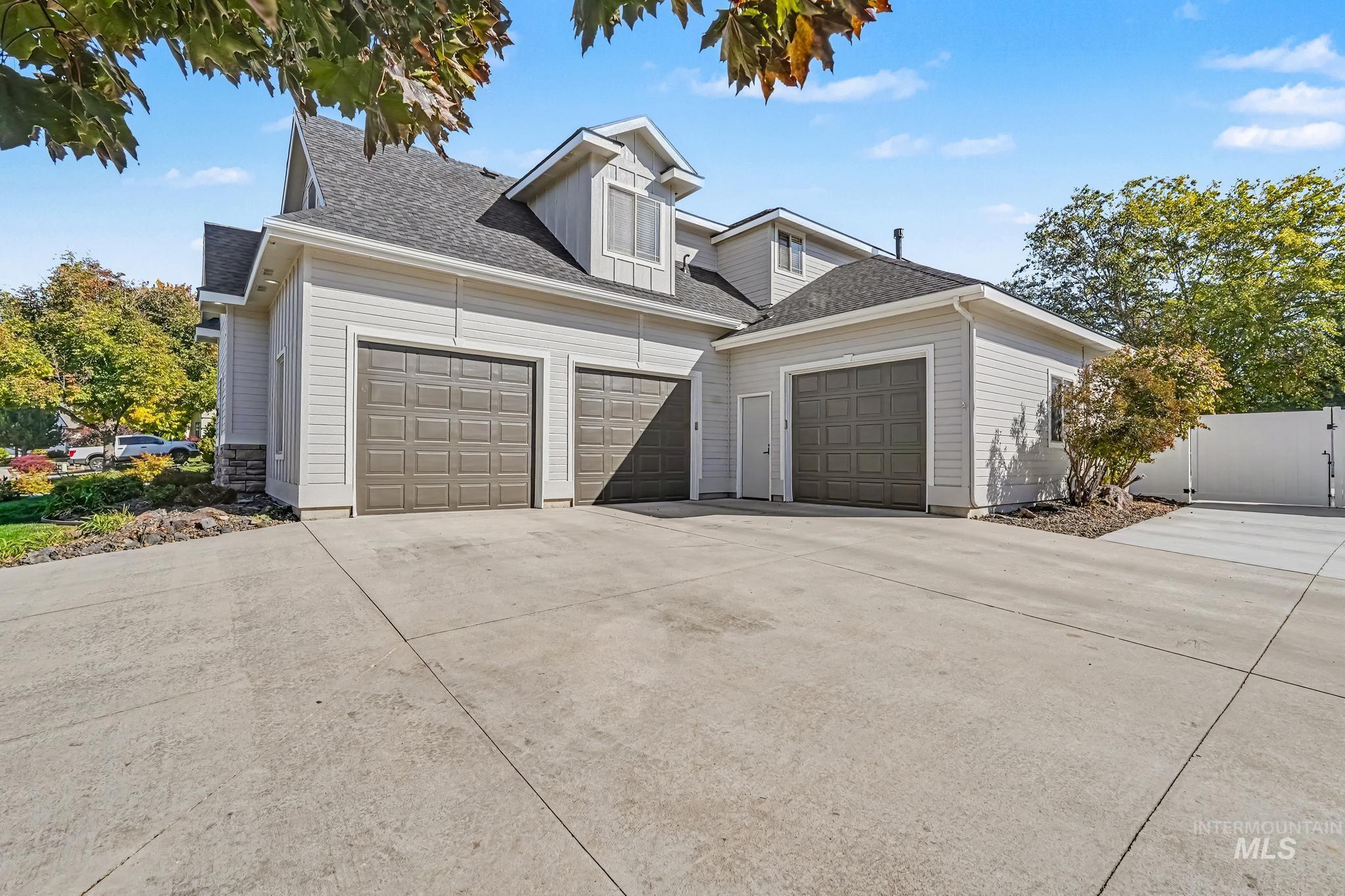 2340 S Alaska Way, Meridian, Idaho 83642, 4 Bedrooms, 2.5 Bathrooms, Residential For Sale, Price $740,000,MLS 99002418