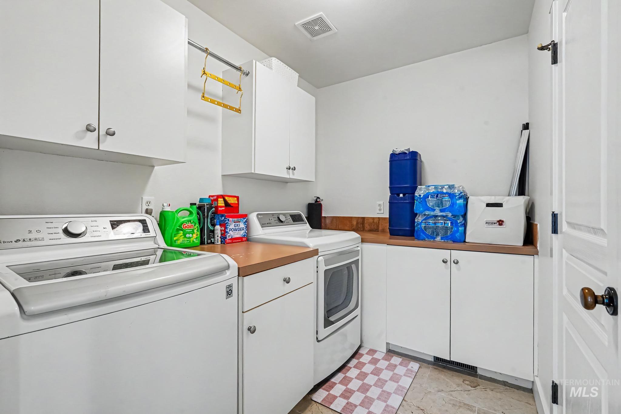 2340 S Alaska Way, Meridian, Idaho 83642, 4 Bedrooms, 2.5 Bathrooms, Residential For Sale, Price $740,000,MLS 99002418