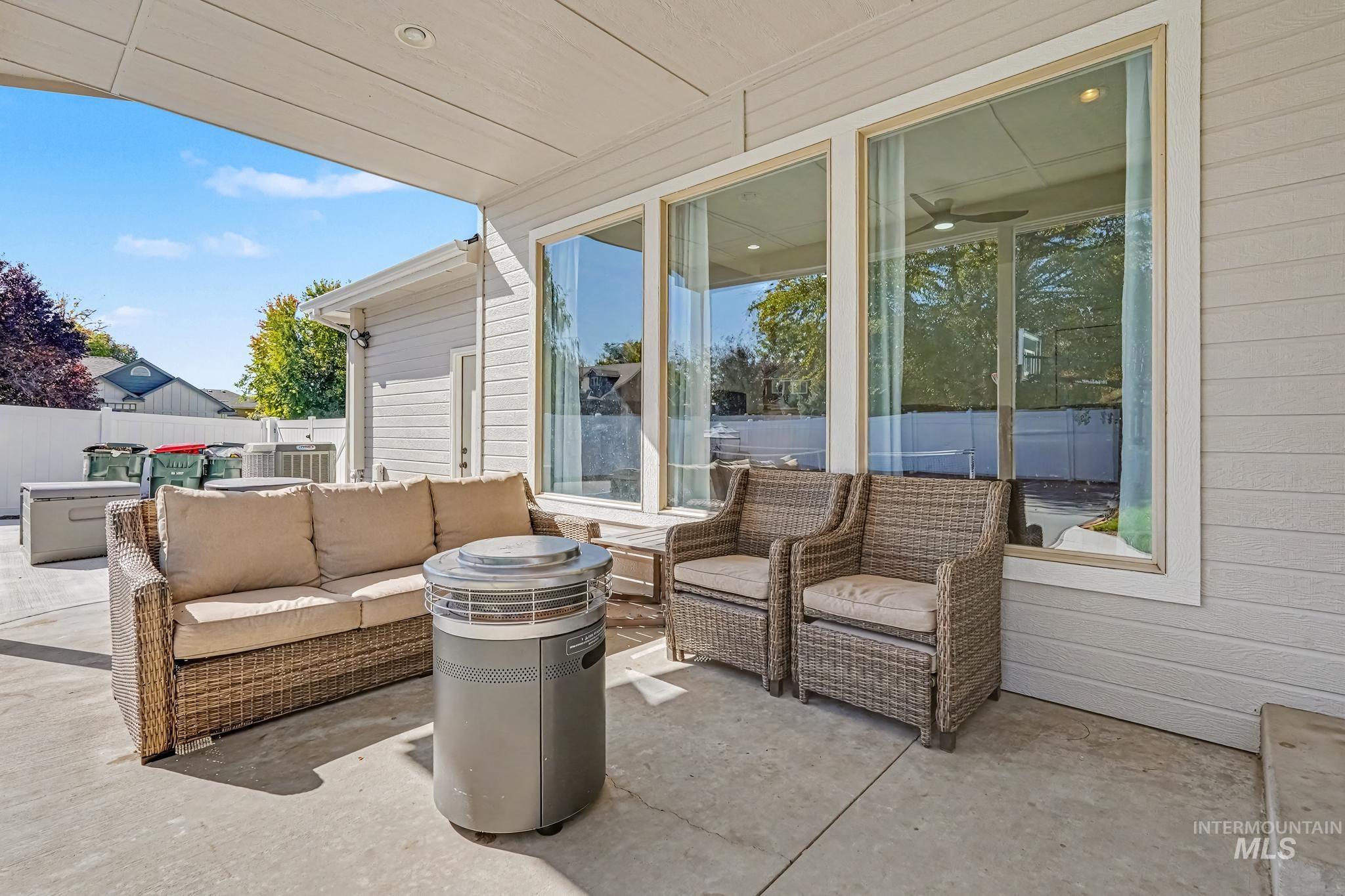 2340 S Alaska Way, Meridian, Idaho 83642, 4 Bedrooms, 2.5 Bathrooms, Residential For Sale, Price $740,000,MLS 99002418