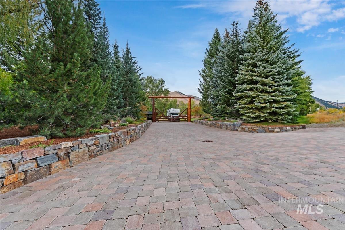 106 Hidden Hollow, Hailey, Idaho 83333, 3 Bedrooms, 3 Bathrooms, Residential For Sale, Price $4,700,000,MLS 99002424