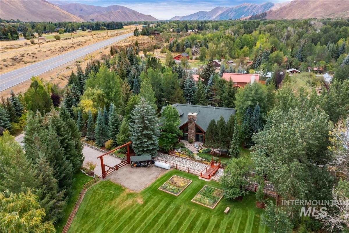 106 Hidden Hollow, Hailey, Idaho 83333, 3 Bedrooms, 3 Bathrooms, Residential For Sale, Price $4,700,000,MLS 99002424