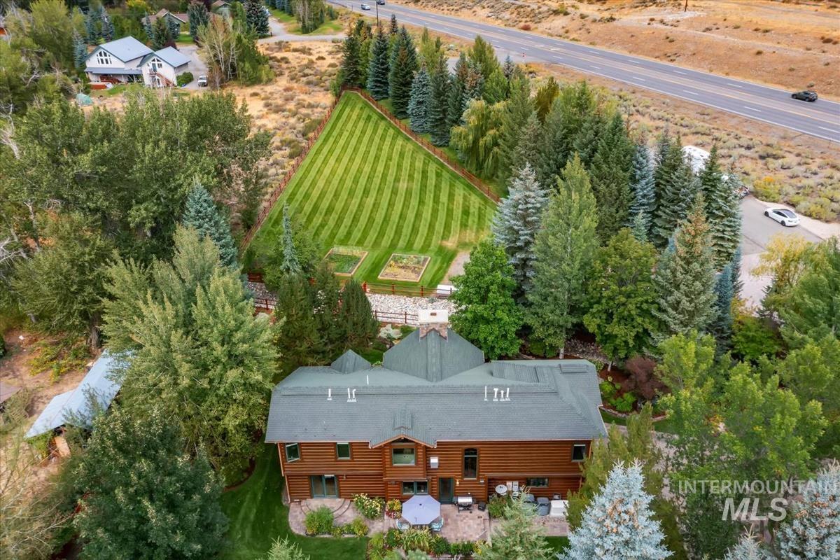 106 Hidden Hollow, Hailey, Idaho 83333, 3 Bedrooms, 3 Bathrooms, Residential For Sale, Price $4,700,000,MLS 99002424