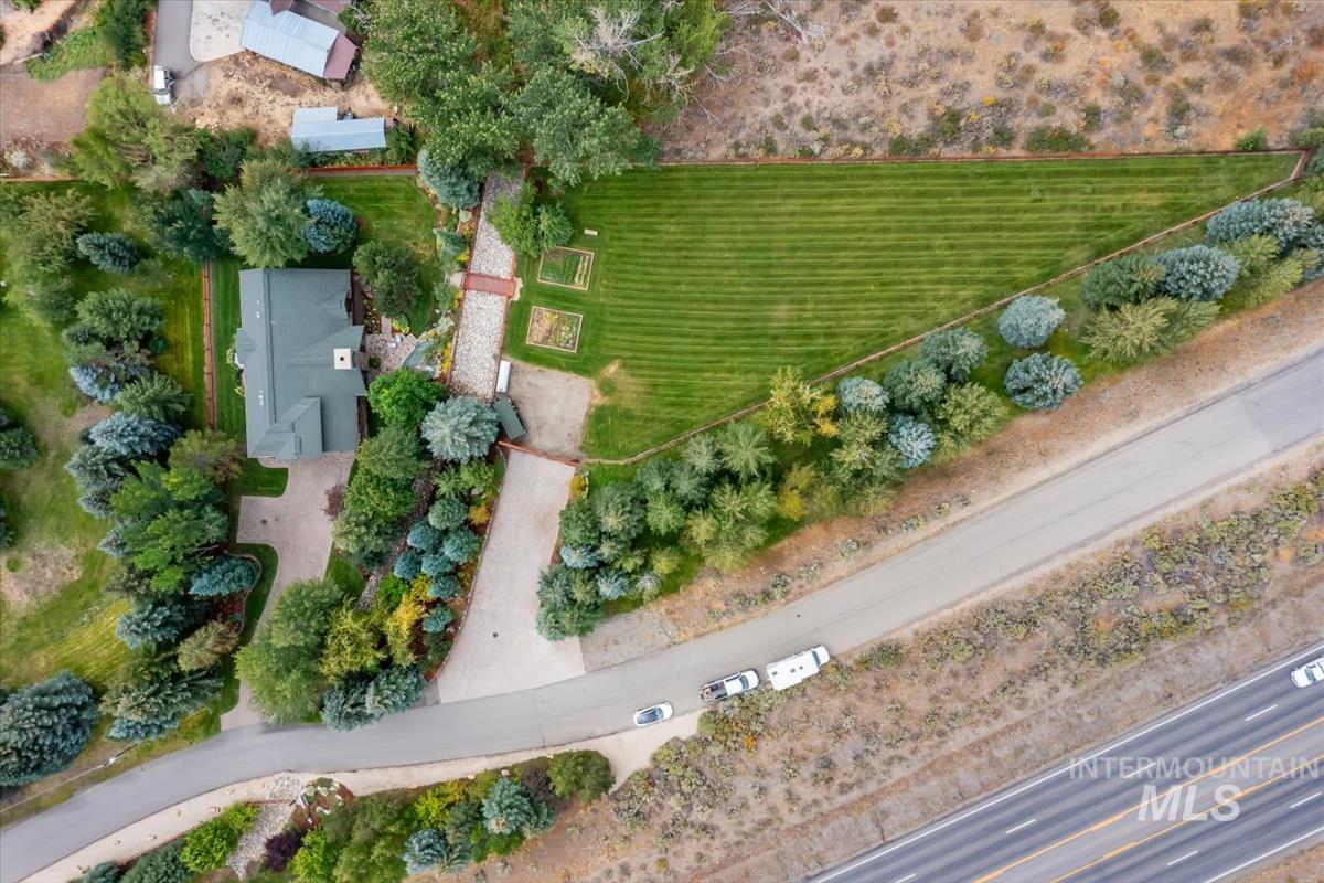 106 Hidden Hollow, Hailey, Idaho 83333, 3 Bedrooms, 3 Bathrooms, Residential For Sale, Price $4,700,000,MLS 99002424