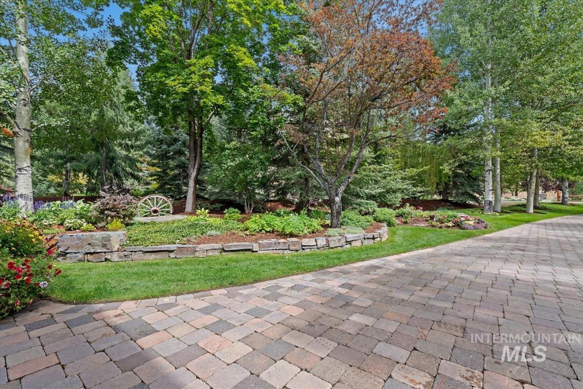 106 Hidden Hollow, Hailey, Idaho 83333, 3 Bedrooms, 3 Bathrooms, Residential For Sale, Price $4,700,000,MLS 99002424