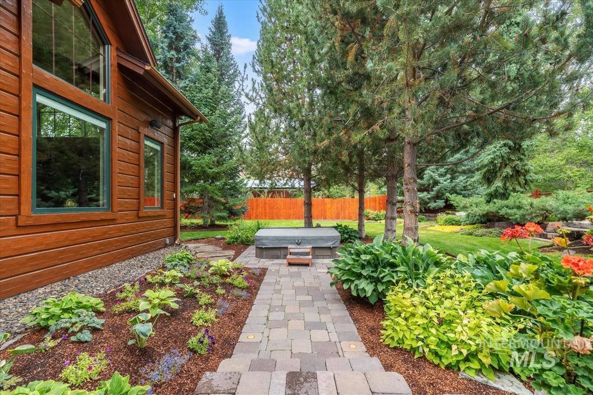 106 Hidden Hollow, Hailey, Idaho 83333, 3 Bedrooms, 3 Bathrooms, Residential For Sale, Price $4,700,000,MLS 99002424