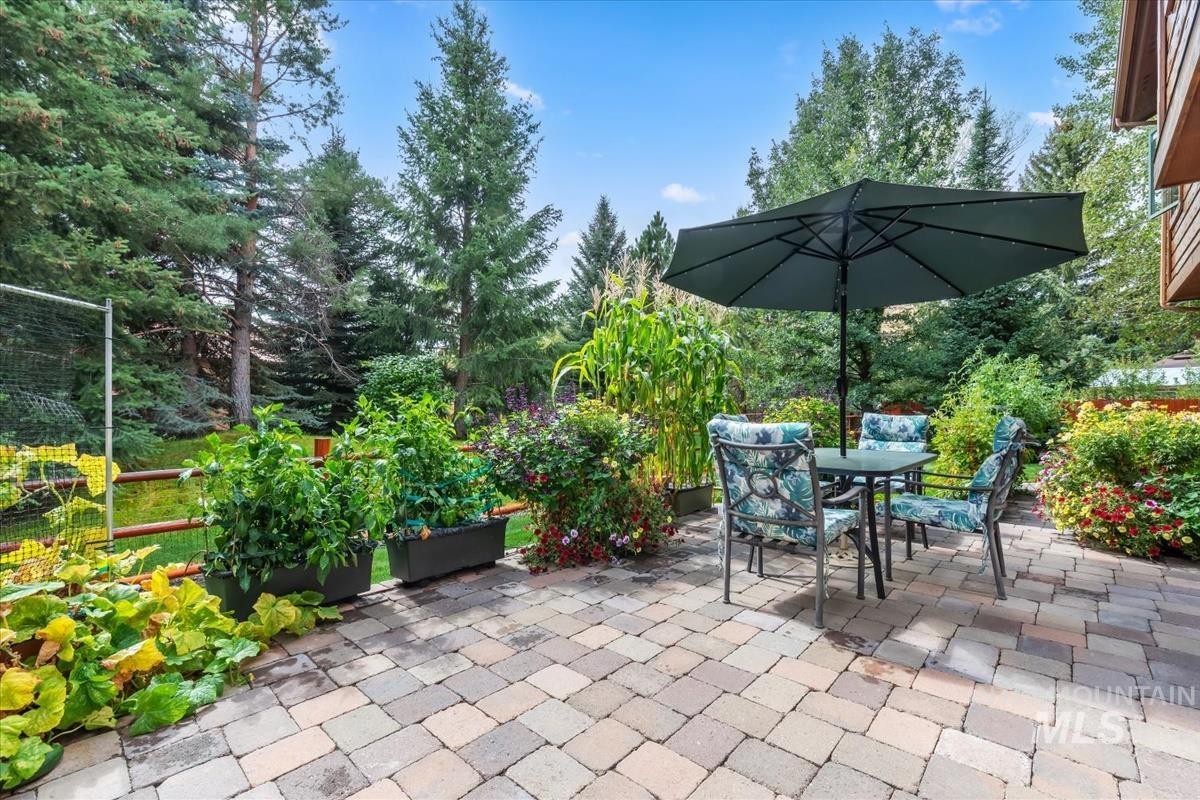 106 Hidden Hollow, Hailey, Idaho 83333, 3 Bedrooms, 3 Bathrooms, Residential For Sale, Price $4,700,000,MLS 99002424
