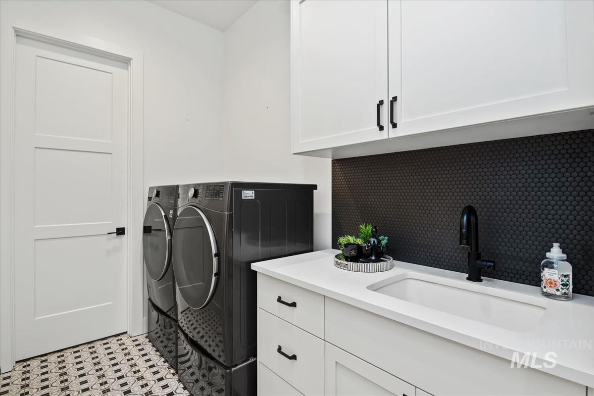 7041 N Exeter Pl., Meridian, Idaho 83646, 3 Bedrooms, 2 Bathrooms, Residential For Sale, Price $715,000,MLS 99002425