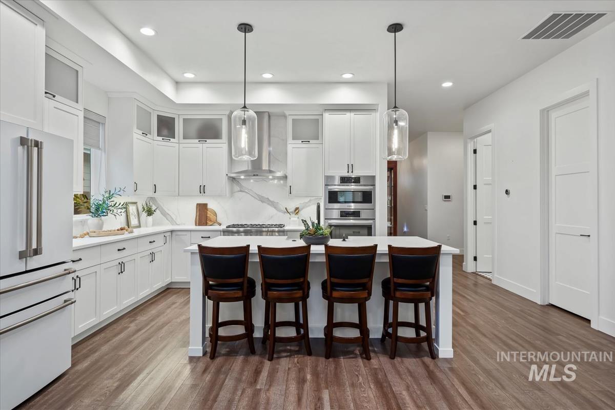 7041 N Exeter Pl., Meridian, Idaho 83646, 3 Bedrooms, 2 Bathrooms, Residential For Sale, Price $715,000,MLS 99002425
