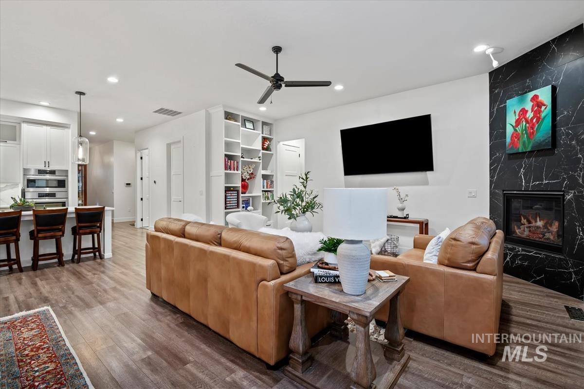 7041 N Exeter Pl., Meridian, Idaho 83646, 3 Bedrooms, 2 Bathrooms, Residential For Sale, Price $715,000,MLS 99002425