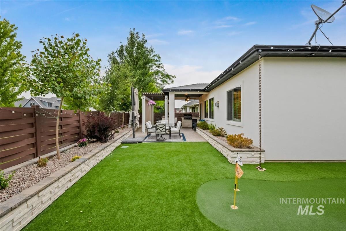 7041 N Exeter Pl., Meridian, Idaho 83646, 3 Bedrooms, 2 Bathrooms, Residential For Sale, Price $715,000,MLS 99002425