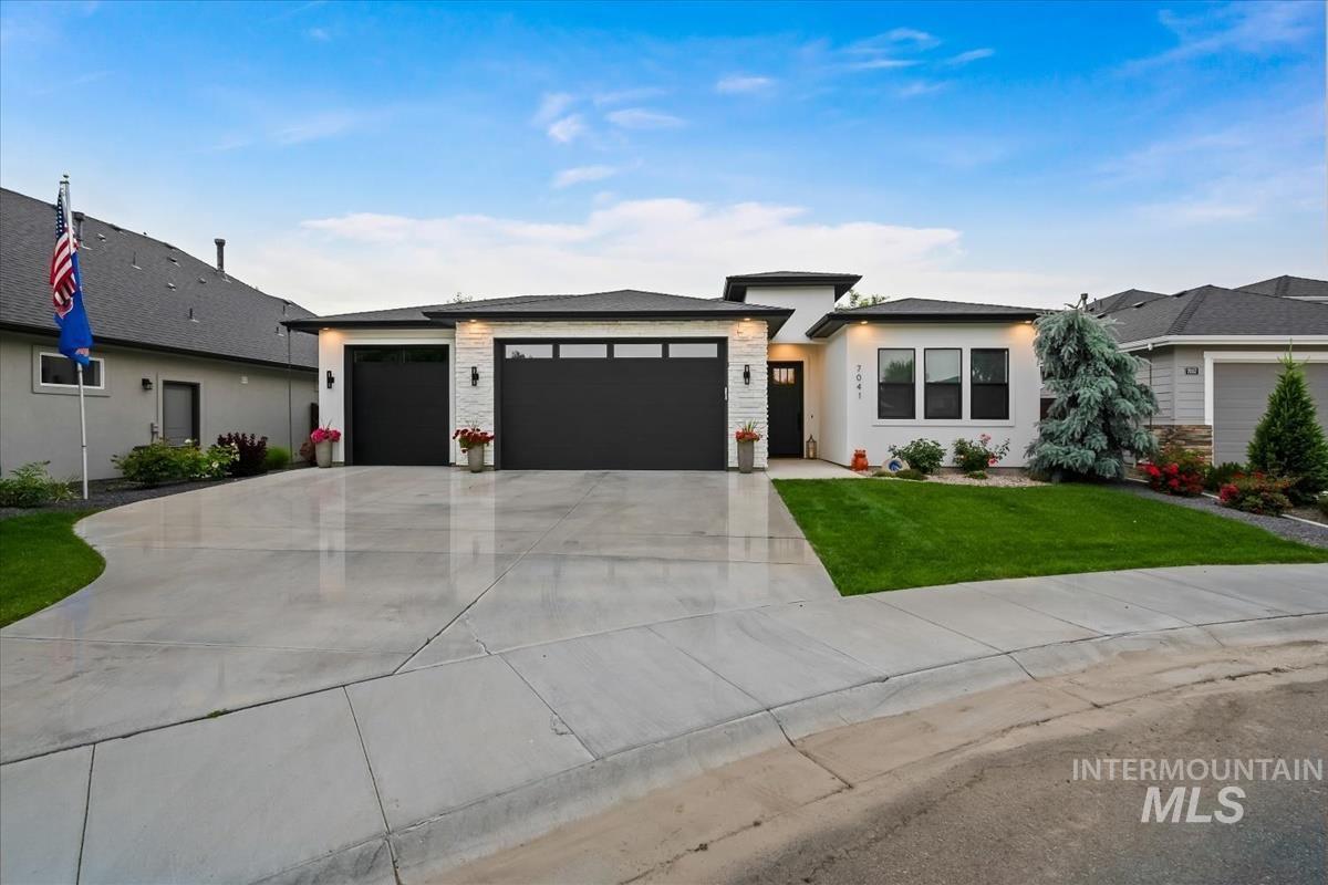 7041 N Exeter Pl., Meridian, Idaho 83646, 3 Bedrooms, 2 Bathrooms, Residential For Sale, Price $715,000,MLS 99002425