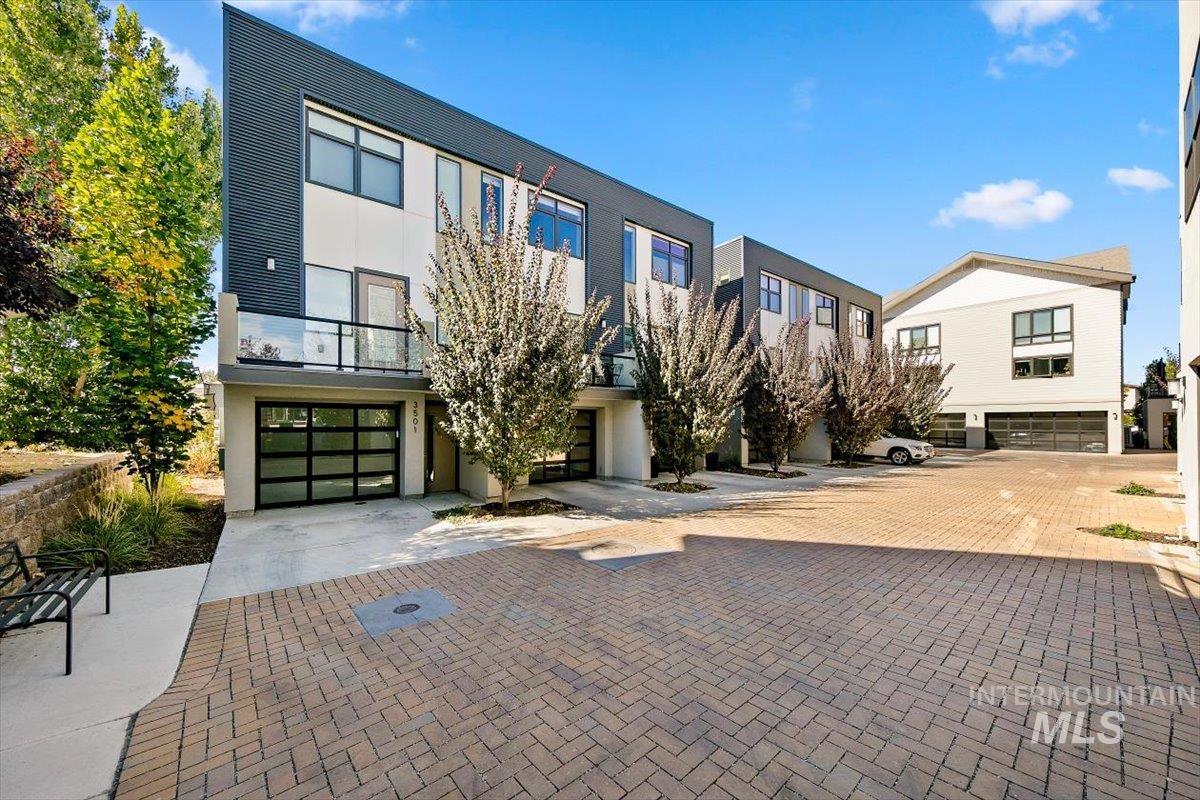 3509 N Waterhouse Lane, Garden City, Idaho 83714, 2 Bedrooms, 2.5 Bathrooms, Residential For Sale, Price $750,000,MLS 99002428