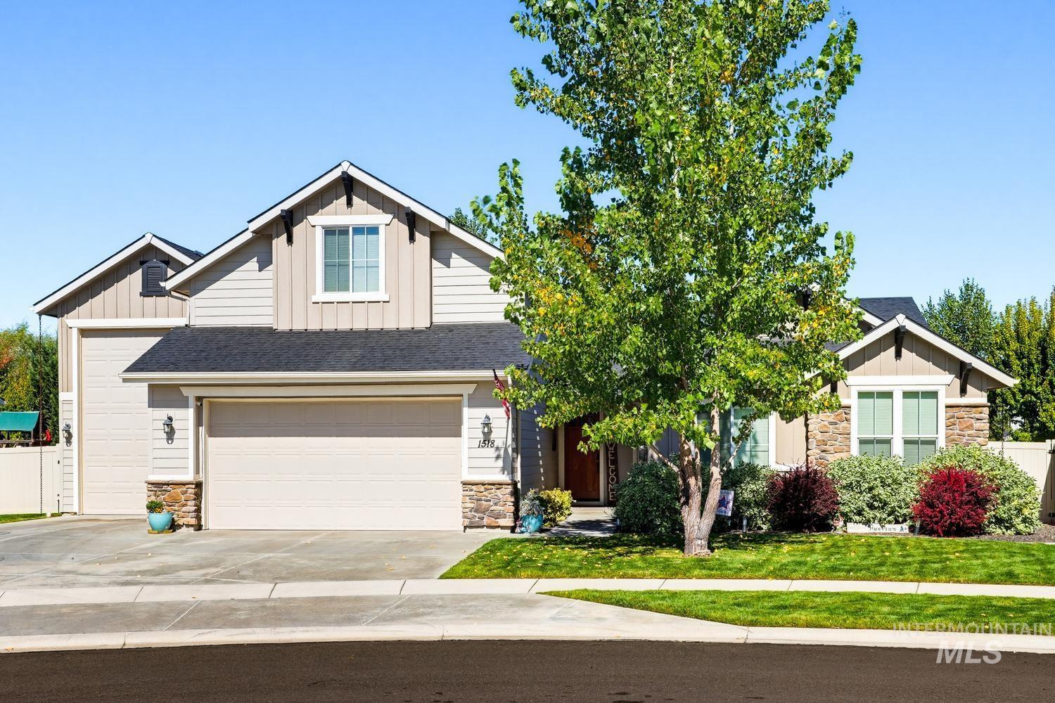 1518 W W Bear Track, Meridian, Idaho 83646, 4 Bedrooms, 2.5 Bathrooms, Residential For Sale, Price $735,000,MLS 99002429
