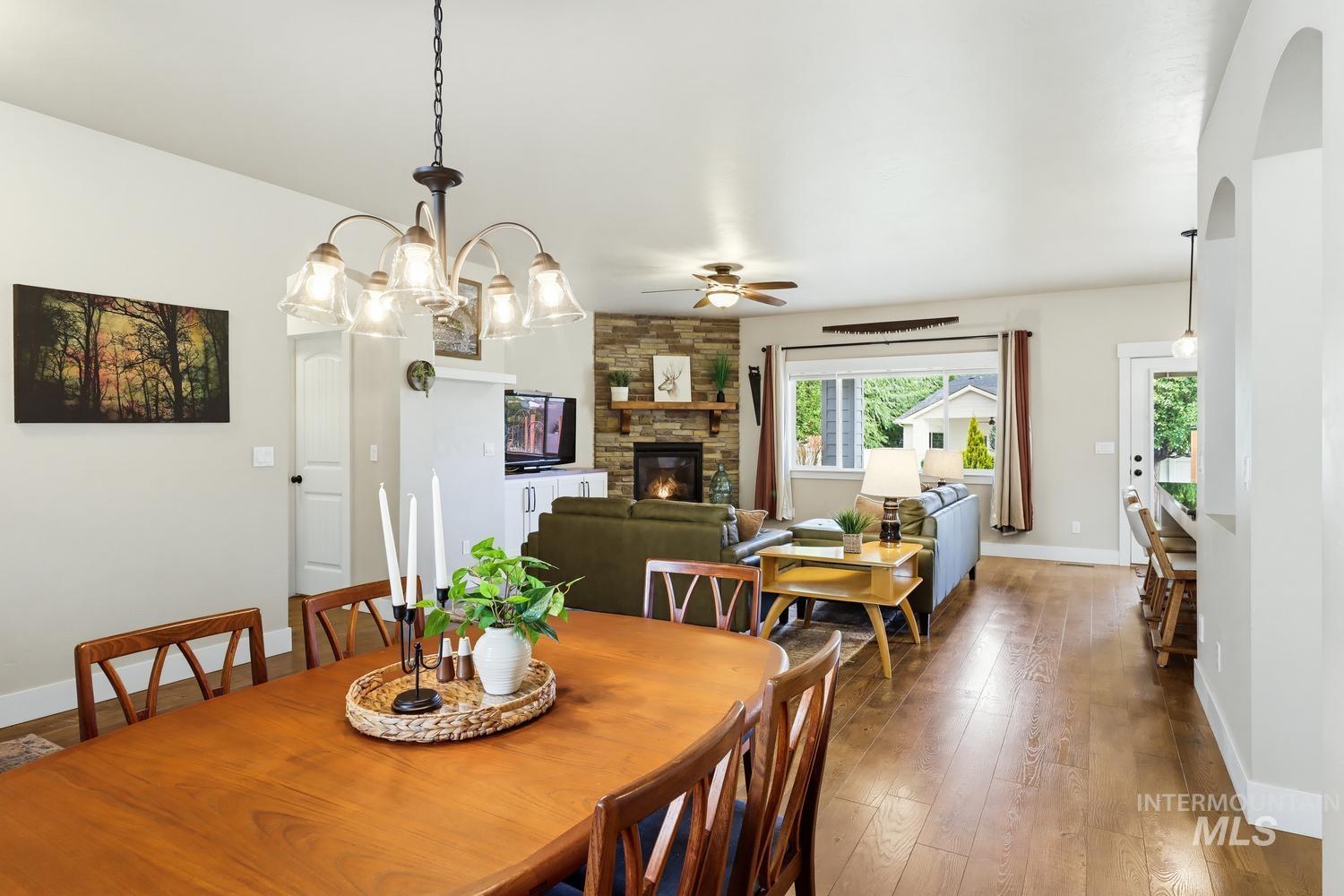 1518 W W Bear Track, Meridian, Idaho 83642, 4 Bedrooms, 2.5 Bathrooms, Residential For Sale, Price $735,000,MLS 99002429
