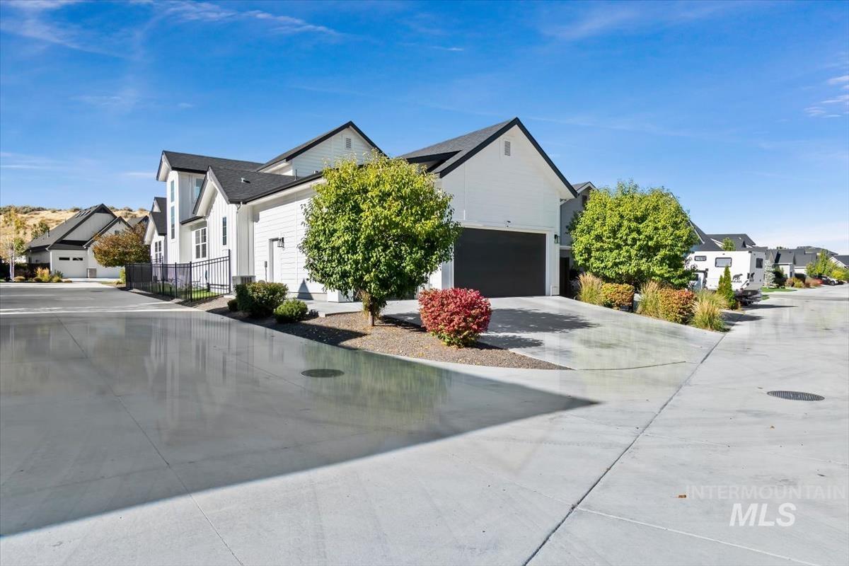 3166 W Antelope View Dr, Boise, Idaho 83714, 3 Bedrooms, 3.5 Bathrooms, Residential For Sale, Price $790,000,MLS 99002431