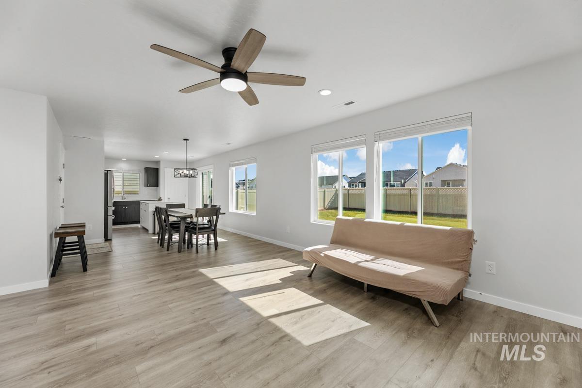 11097 Cart St, Caldwell, Idaho 83605, 4 Bedrooms, 2.5 Bathrooms, Residential For Sale, Price $425,000,MLS 99002432