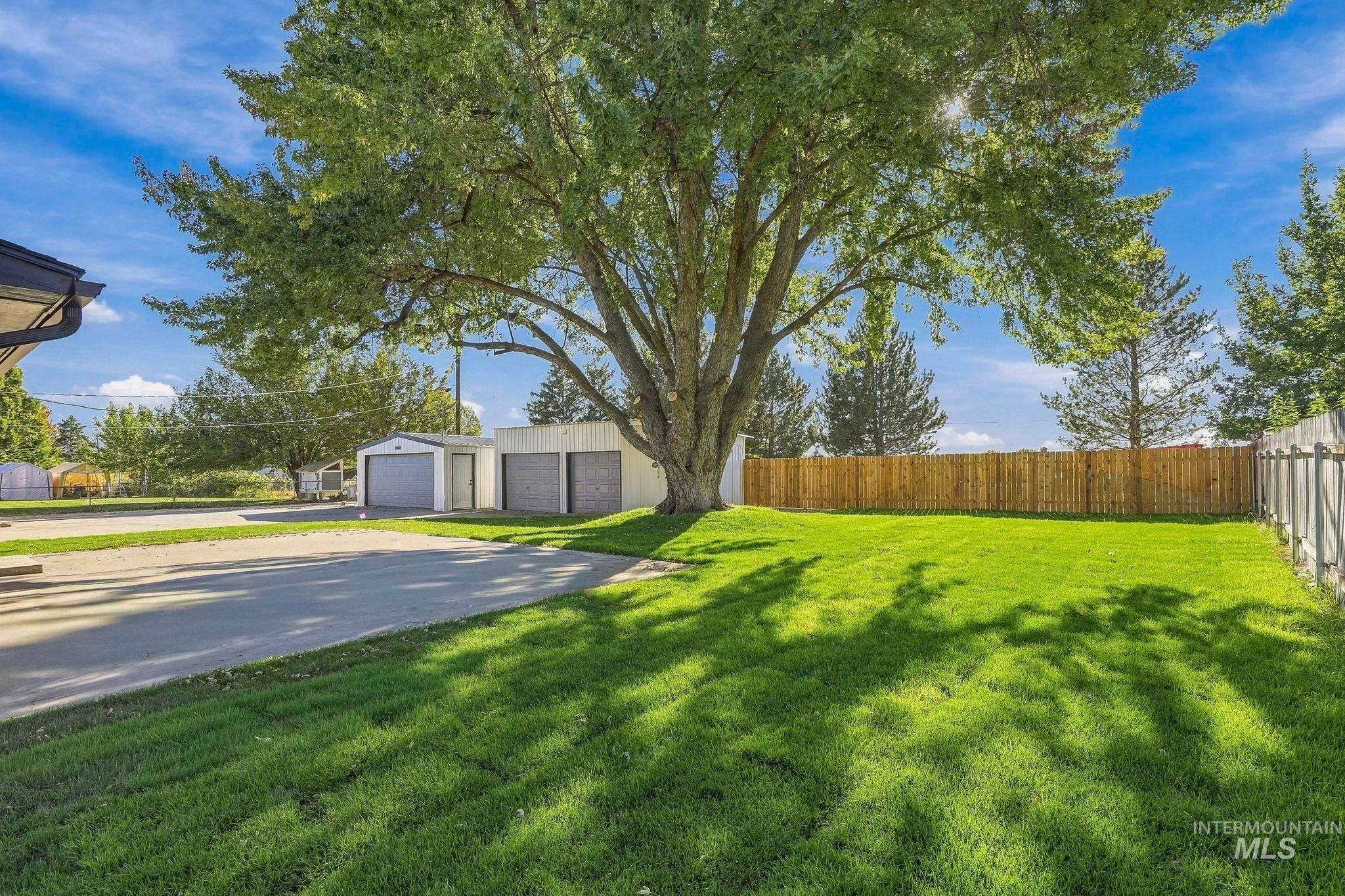 2403 Mountain View Dr, Emmett, Idaho 83617, 3 Bedrooms, 2 Bathrooms, Residential For Sale, Price $489,990,MLS 99002435