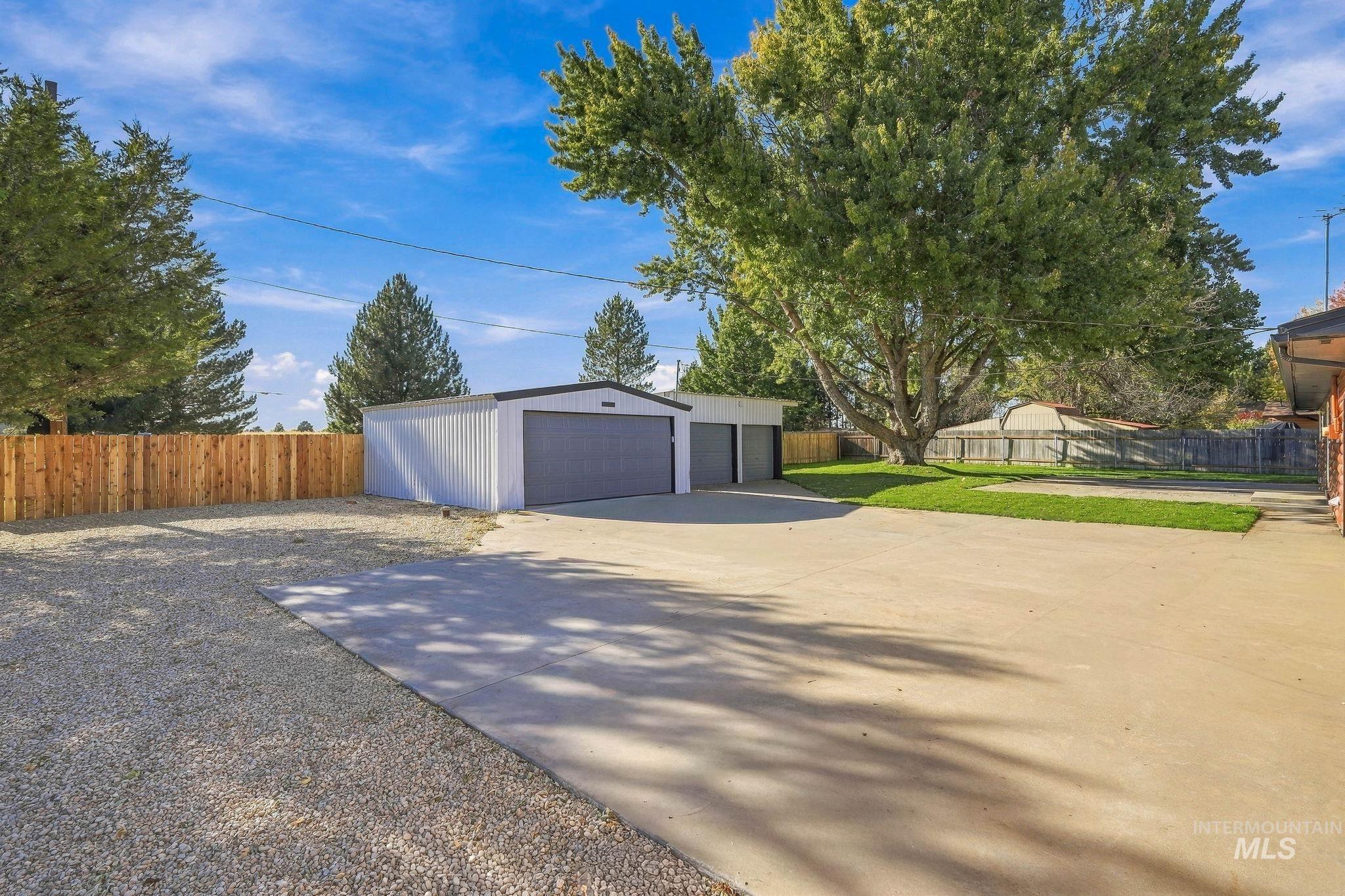 2403 Mountain View Dr, Emmett, Idaho 83617, 3 Bedrooms, 2 Bathrooms, Residential For Sale, Price $489,990,MLS 99002435