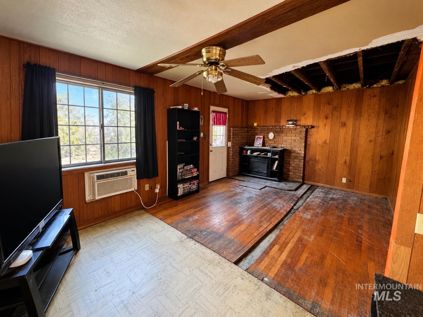 125 E 6th, Rupert, Idaho 83350, 3 Bedrooms, 1 Bathroom, Residential For Sale, Price $200,000, 99002437