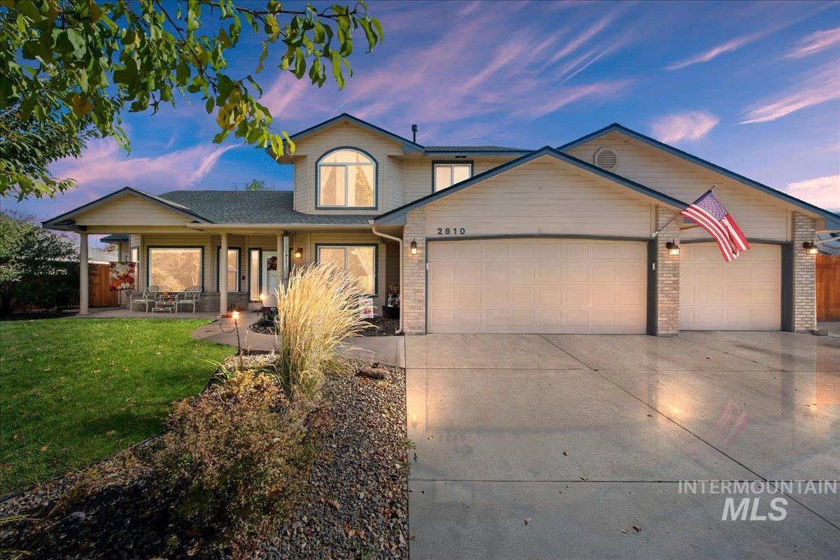 2810 S Brandy's Jewel, Meridian, Idaho 83642, 5 Bedrooms, 4 Bathrooms, Residential For Sale, Price $724,900,MLS 99002439