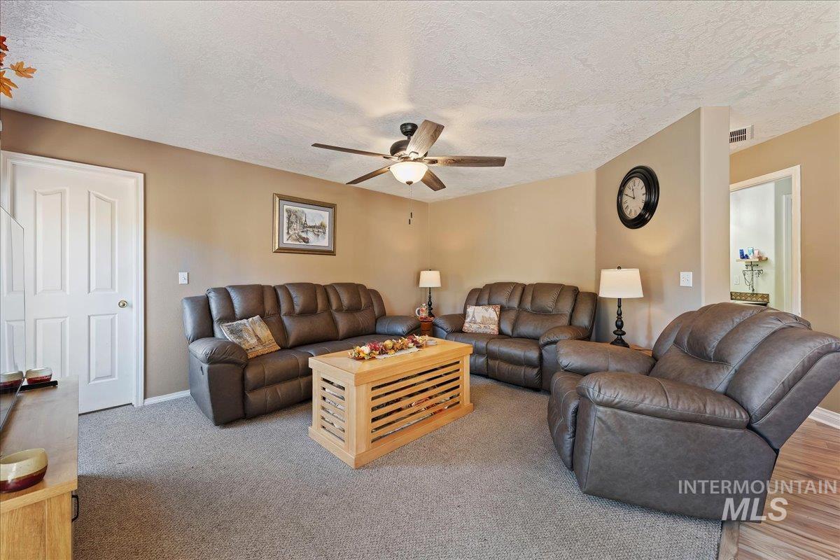 2810 S Brandy's Jewel, Meridian, Idaho 83642, 5 Bedrooms, 4 Bathrooms, Residential For Sale, Price $724,900,MLS 99002439