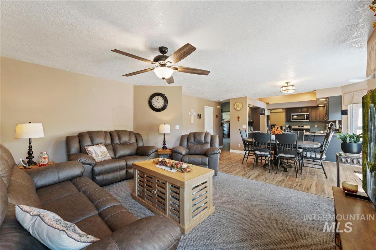 2810 S Brandy's Jewel, Meridian, Idaho 83642, 5 Bedrooms, 4 Bathrooms, Residential For Sale, Price $724,900,MLS 99002439