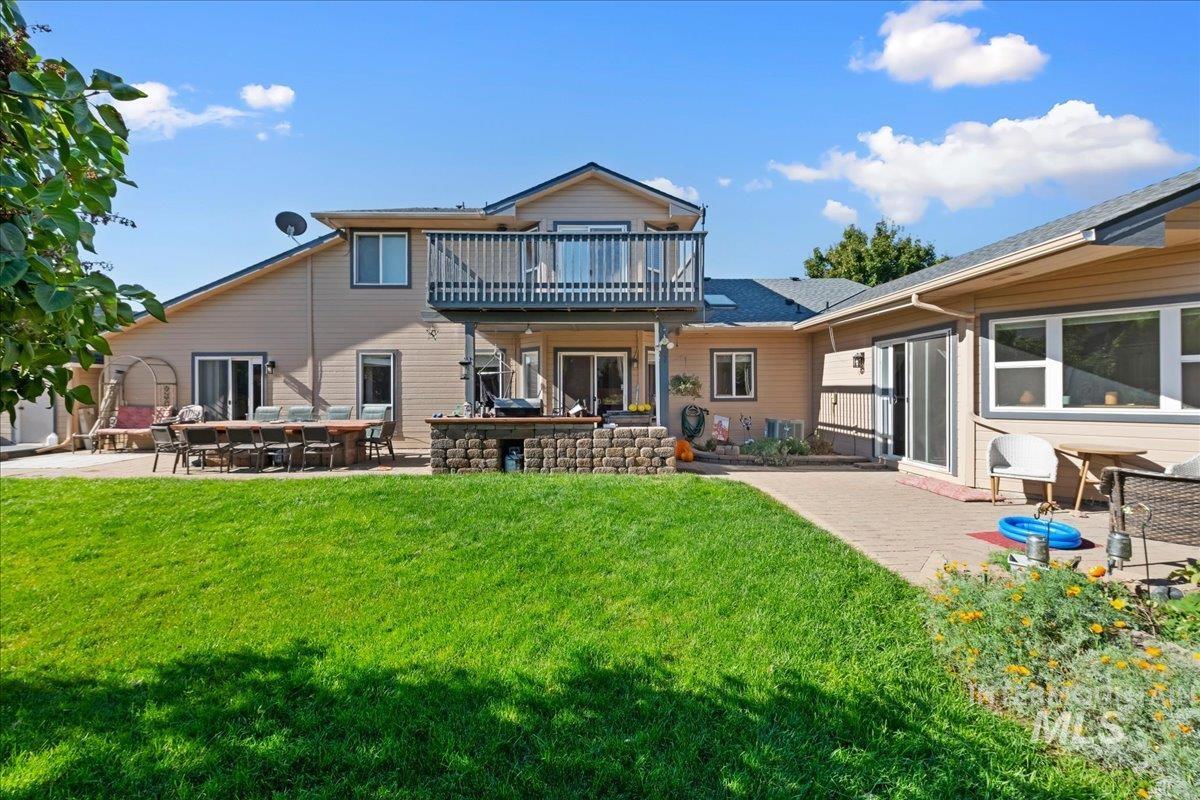 2810 S Brandy's Jewel, Meridian, Idaho 83642, 5 Bedrooms, 4 Bathrooms, Residential For Sale, Price $724,900,MLS 99002439