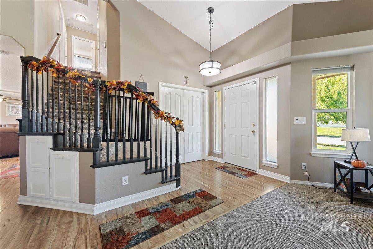 2810 S Brandy's Jewel, Meridian, Idaho 83642, 5 Bedrooms, 4 Bathrooms, Residential For Sale, Price $724,900,MLS 99002439