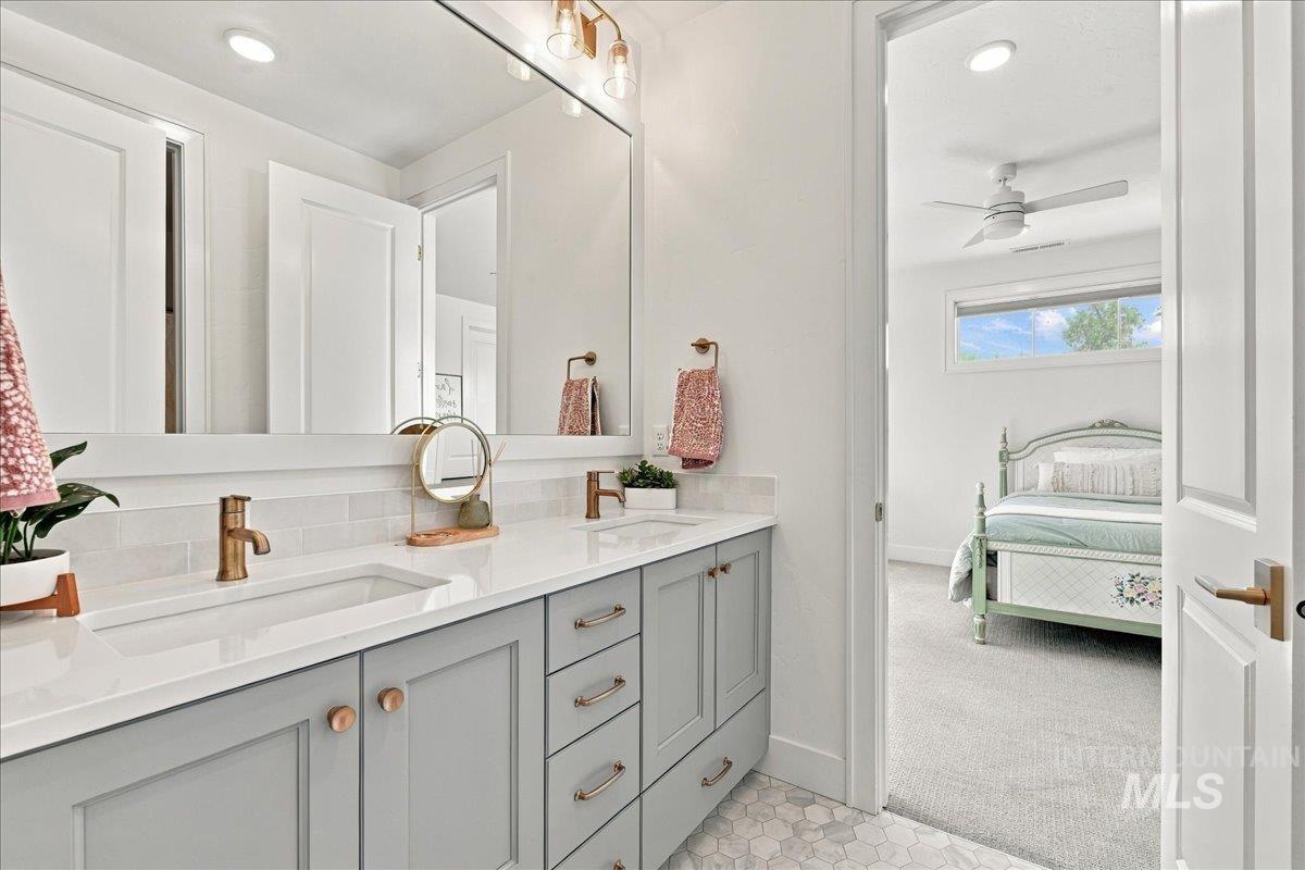 4988 W Oakford Dr, Meridian, Idaho 83646, 4 Bedrooms, 4.5 Bathrooms, Residential For Sale, Price $3,499,000, 99002440