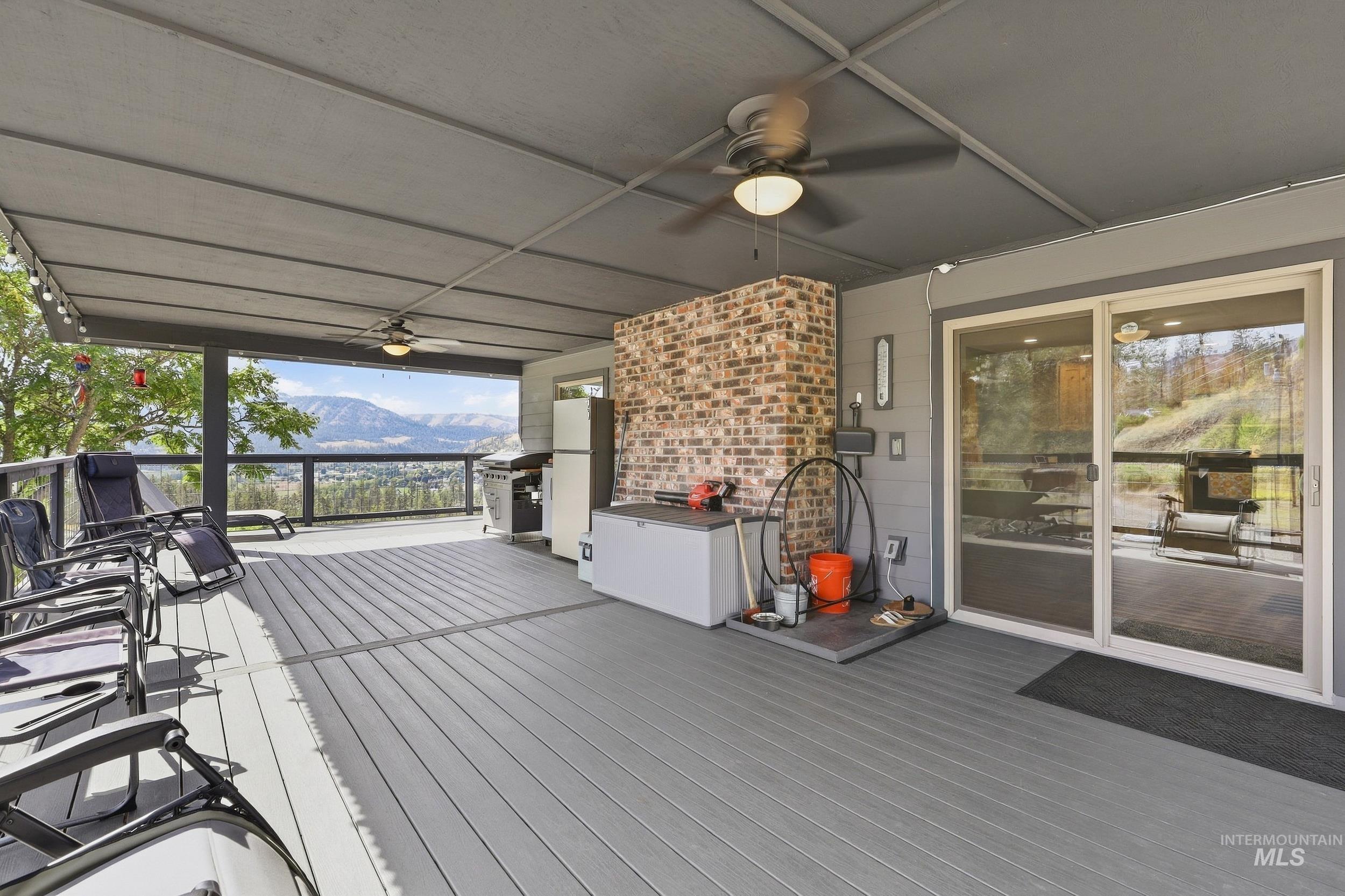 131 Beaver Nob Dr., Kamiah, Idaho 83536, 3 Bedrooms, 2 Bathrooms, Residential For Sale, Price $854,000,MLS 99002442
