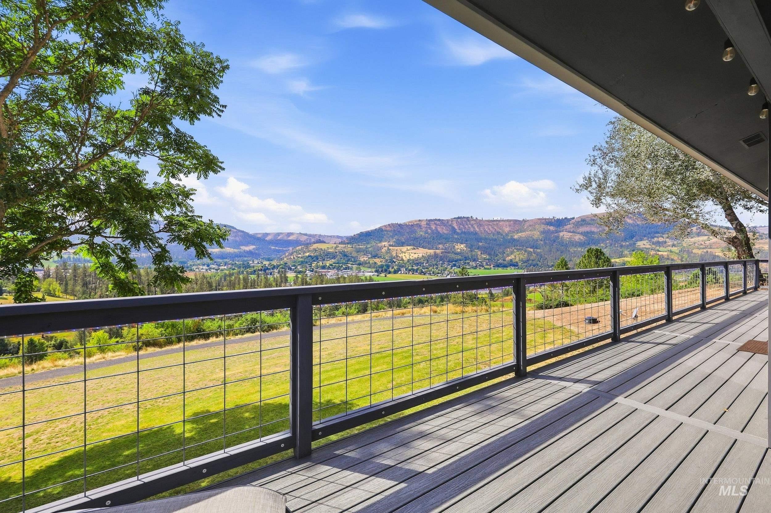 131 Beaver Nob Dr., Kamiah, Idaho 83536, 3 Bedrooms, 2 Bathrooms, Residential For Sale, Price $854,000,MLS 99002442
