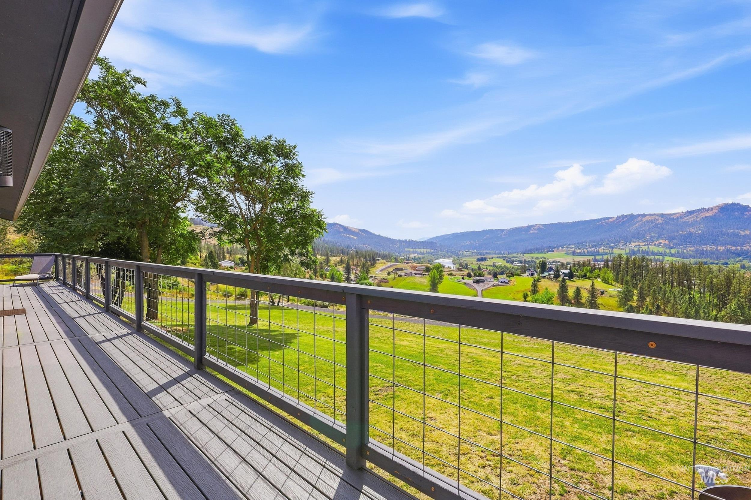 131 Beaver Nob Dr., Kamiah, Idaho 83536, 3 Bedrooms, 2 Bathrooms, Residential For Sale, Price $854,000,MLS 99002442