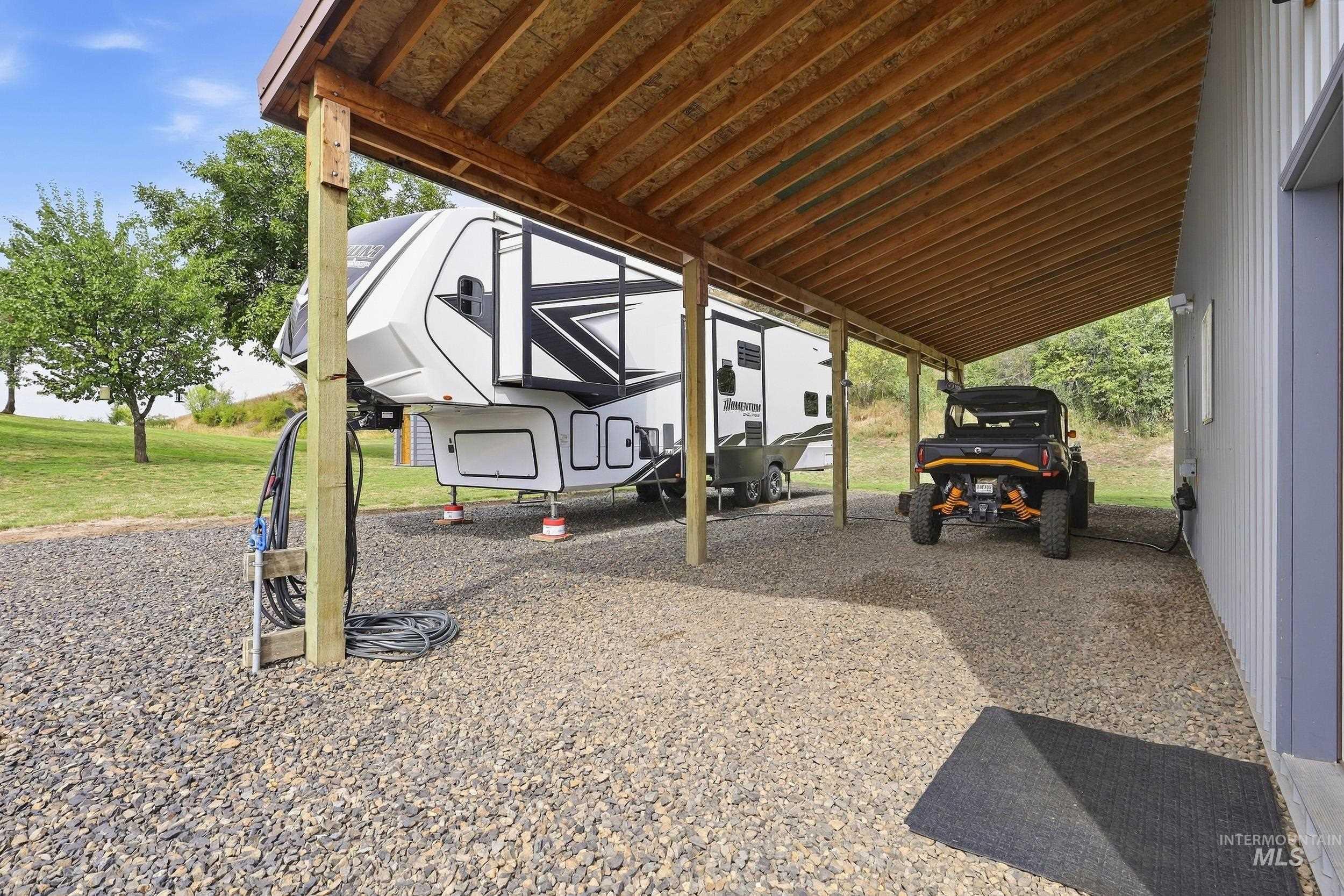131 Beaver Nob Dr., Kamiah, Idaho 83536, 3 Bedrooms, 2 Bathrooms, Residential For Sale, Price $854,000,MLS 99002442