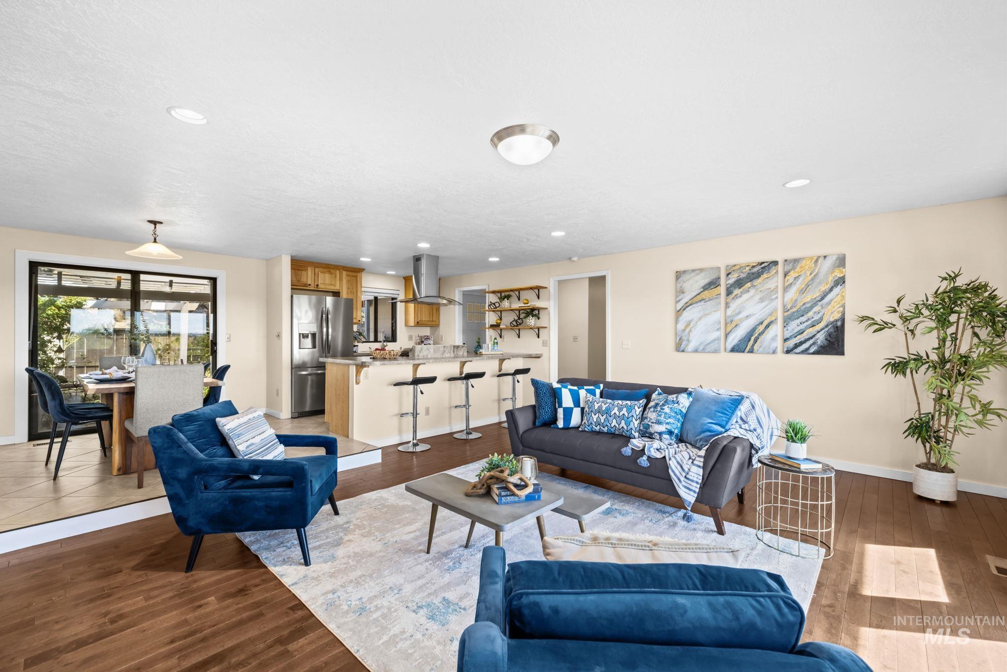 4845 N Wildrye, Boise, Idaho 83703, 2 Bedrooms, 2 Bathrooms, Residential For Sale, Price $435,000,MLS 99002444