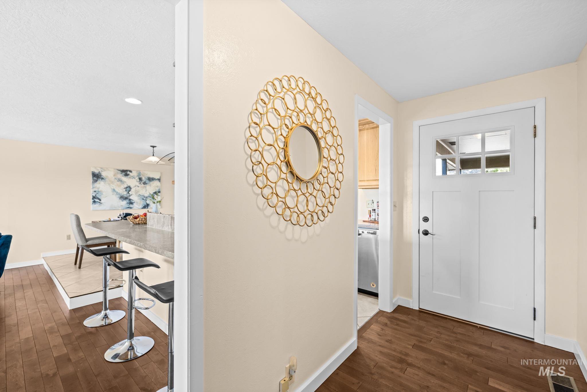 4845 N Wildrye, Boise, Idaho 83703, 2 Bedrooms, 2 Bathrooms, Residential For Sale, Price $435,000,MLS 99002444