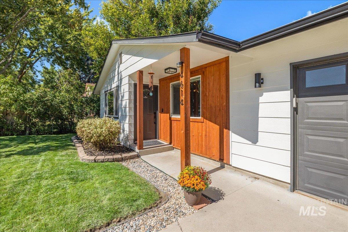 4614 W Alamosa St, Boise, Idaho 83703, 3 Bedrooms, 1.5 Bathrooms, Residential For Sale, Price $484,900,MLS 99002445
