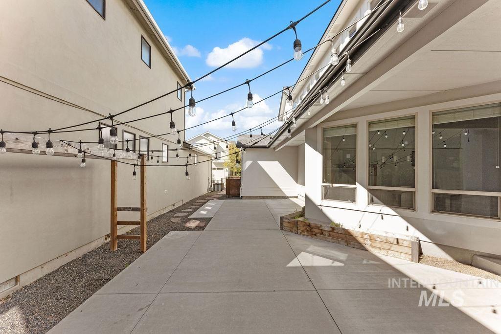 3115 S Old Hickory, Boise, Idaho 83716, 3 Bedrooms, 2.5 Bathrooms, Residential For Sale, Price $895,000,MLS 99002447