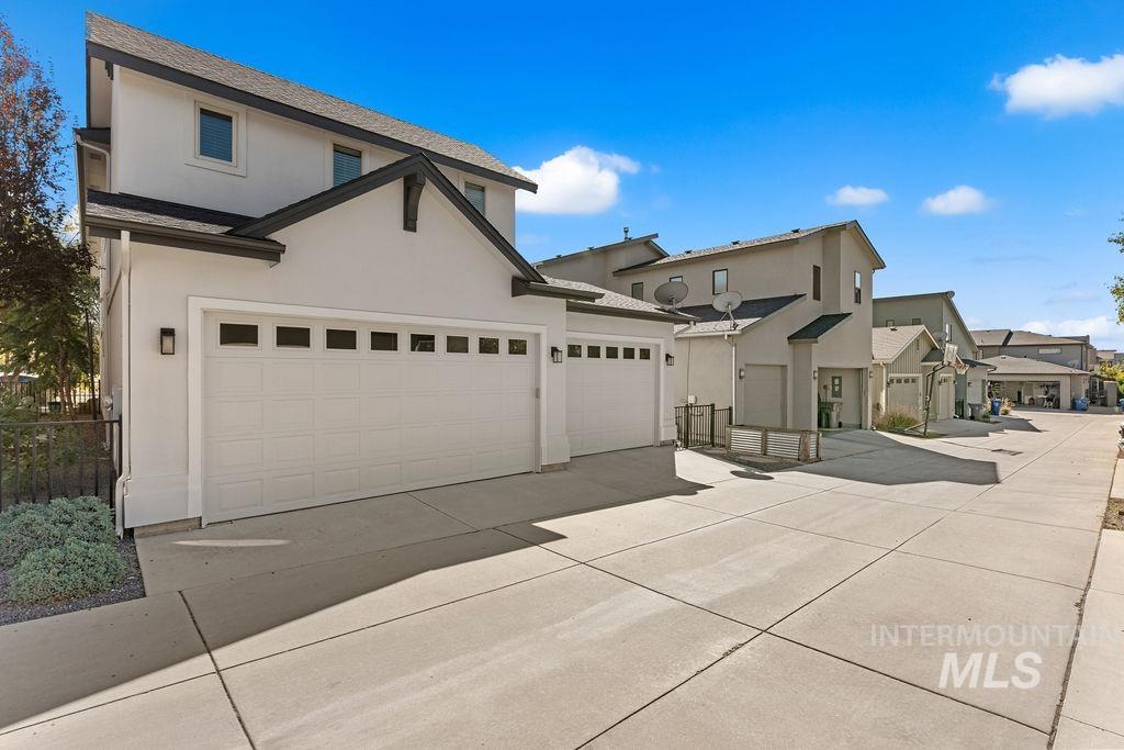 3115 S Old Hickory, Boise, Idaho 83716, 3 Bedrooms, 2.5 Bathrooms, Residential For Sale, Price $895,000,MLS 99002447