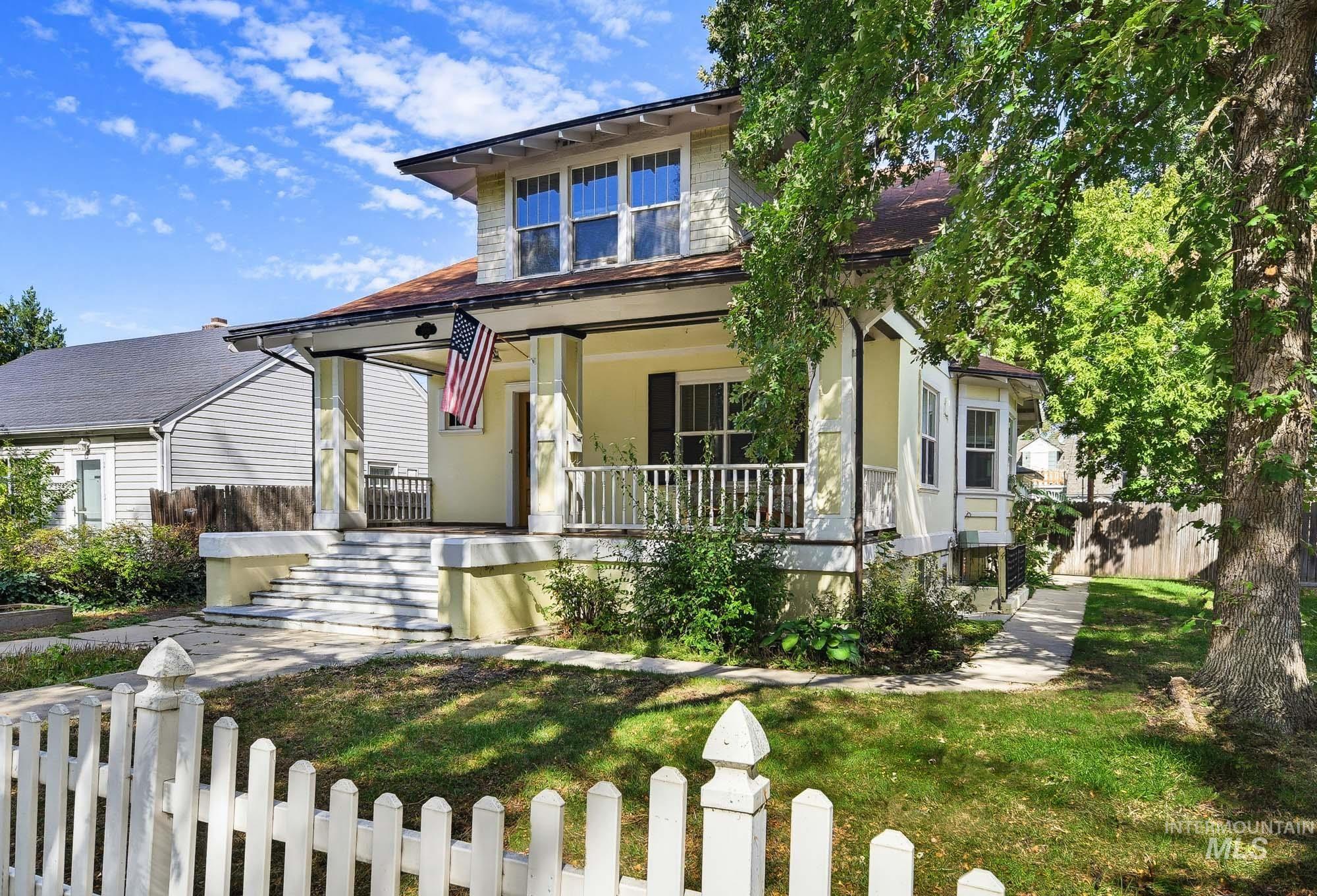 2506 W Woodlawn Ave, Boise, Idaho 83702, 2 Bedrooms, 2 Bathrooms, Residential Income For Sale, Price $999,900,MLS 99002456